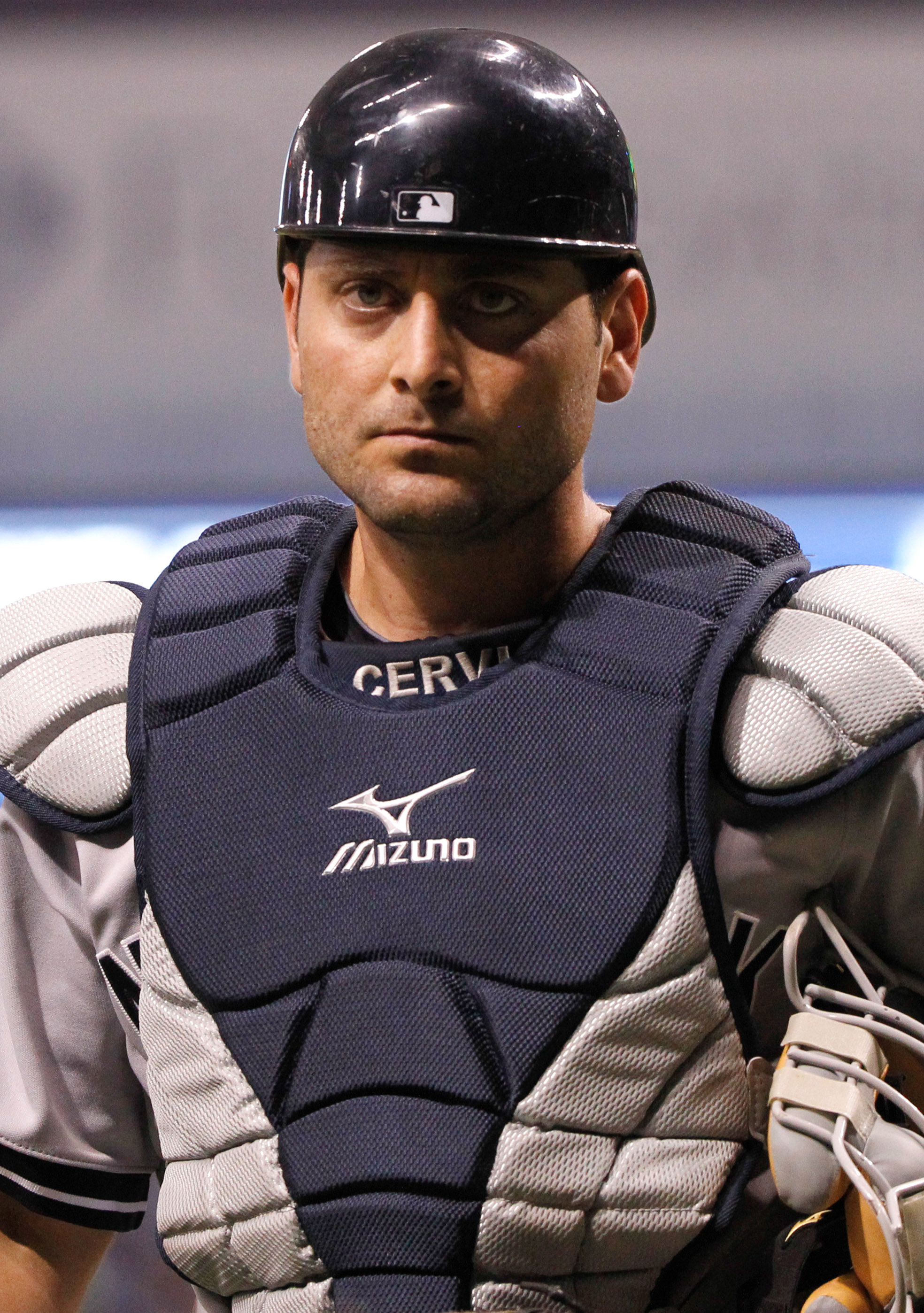 Yankees trade Francisco Cervelli to Pirates, get back reliever